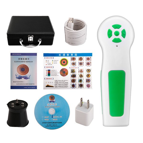 Équipe de recherche et développement MAIKONG travaillant sur des appareils de macro clip iridology